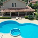 Private Oasis Villa1